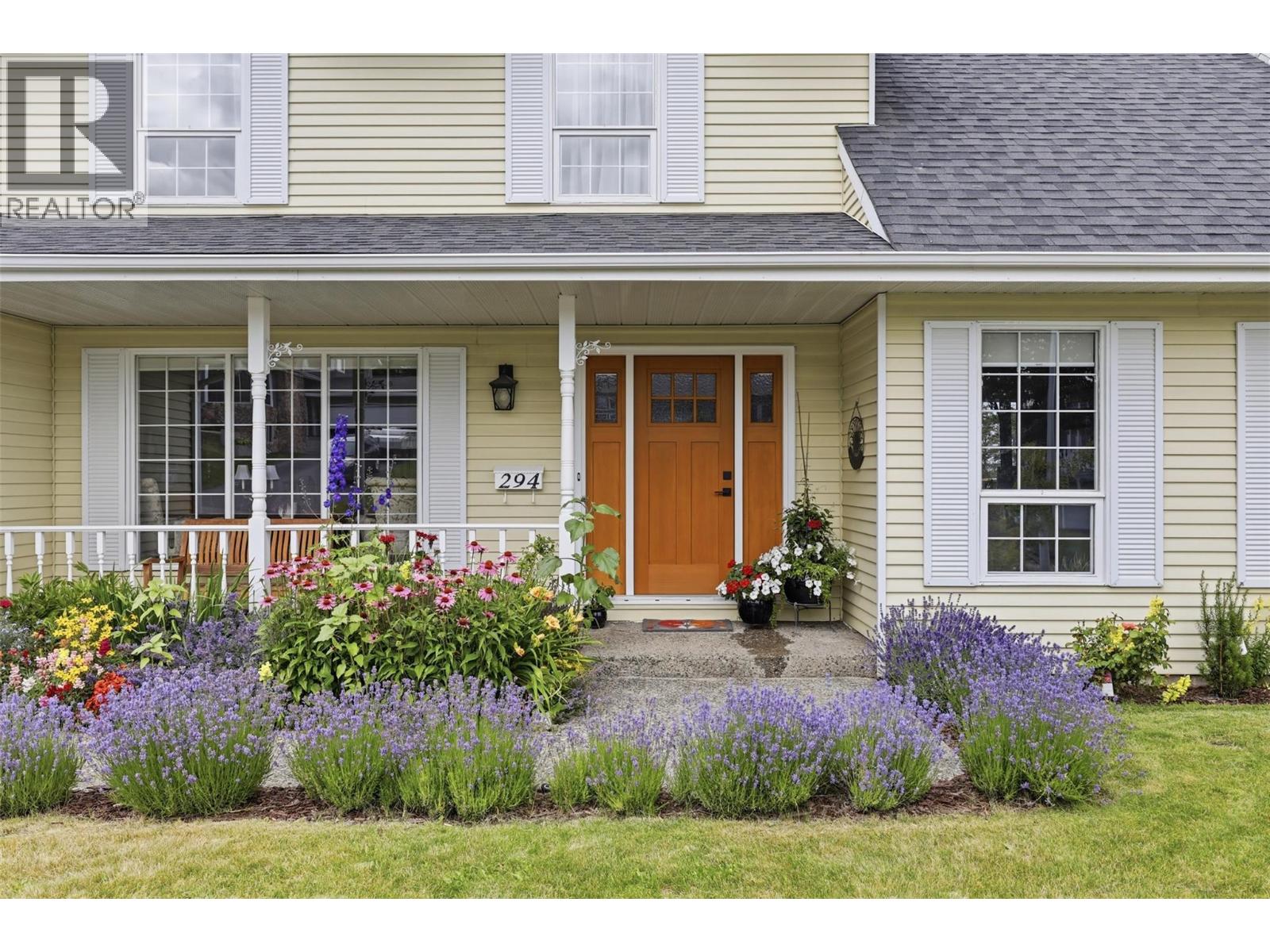 294 Robson Drive - 5