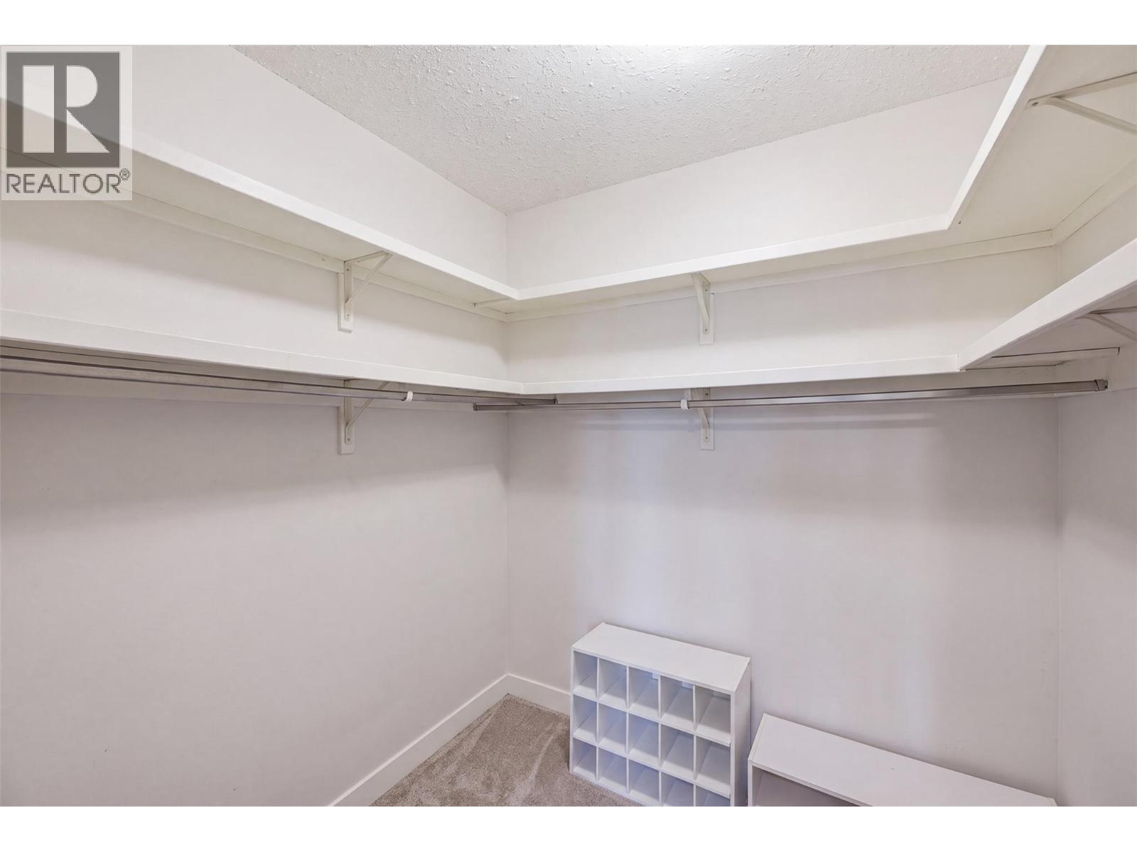 294 Robson Drive - 39