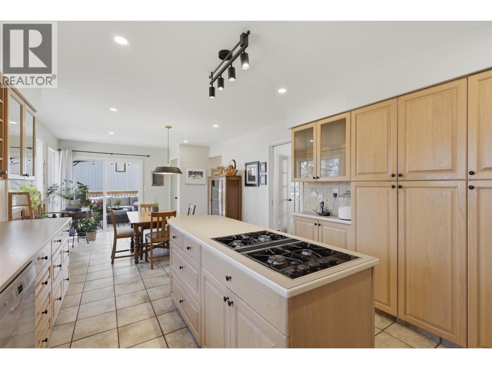 294 Robson Drive - 19