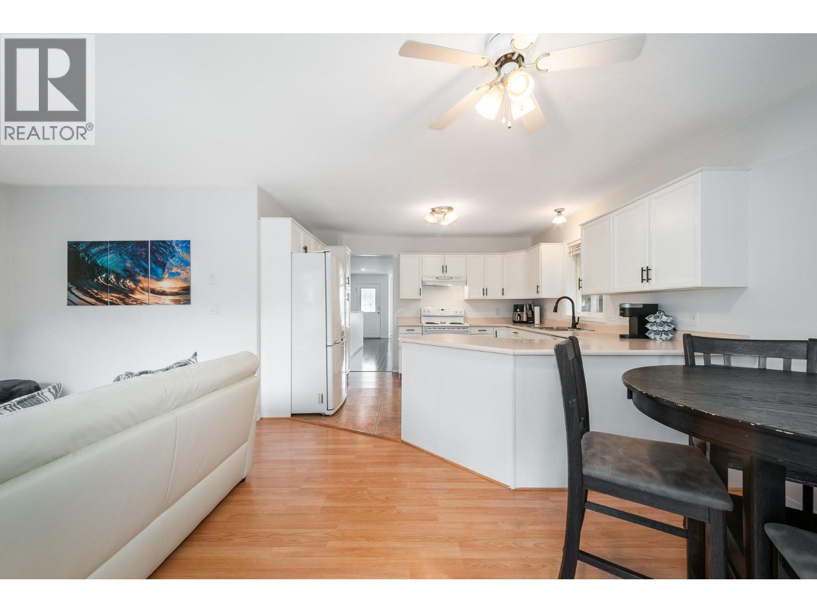 110 Wyndham Crescent - 31
