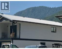 Bathroom - 522 Alpine View Rd, Tahsis, BC V0P1X0 Photo 6
