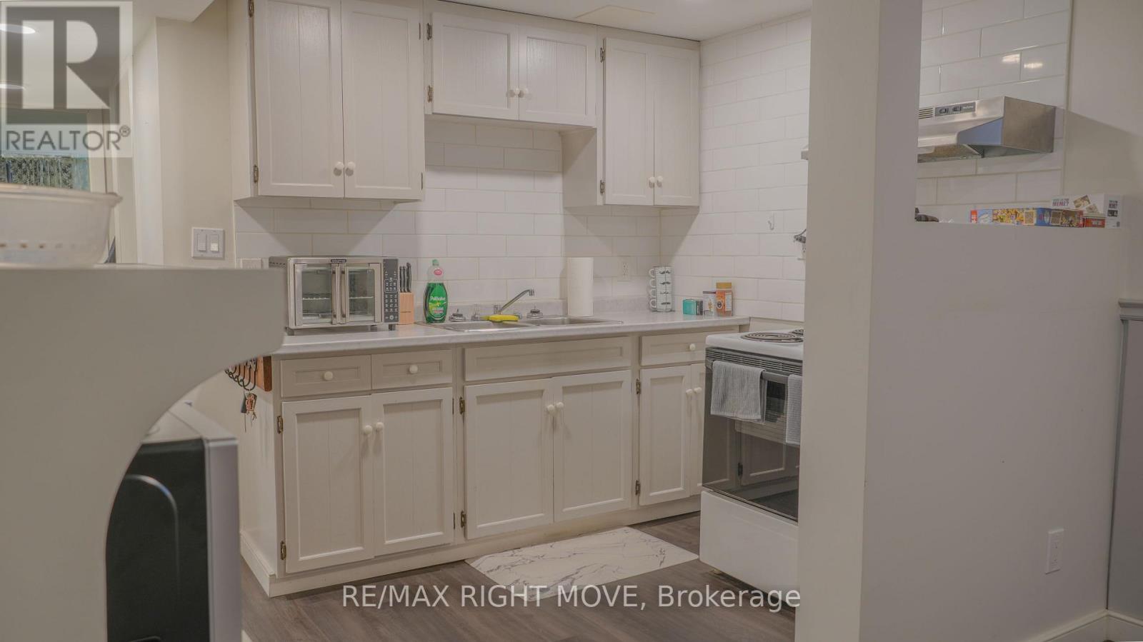424 HOMEWOOD AVENUE - 29