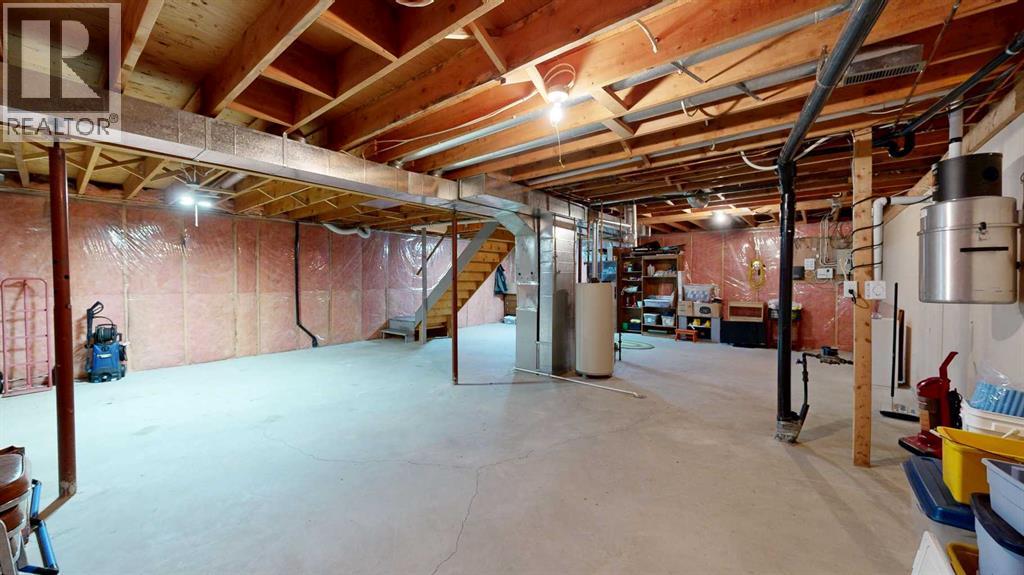 Listing photo – 3912 64 Street, Stettler