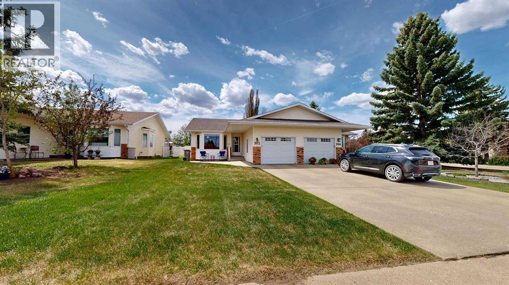 Listing photo – 3912 64 Street, Stettler
