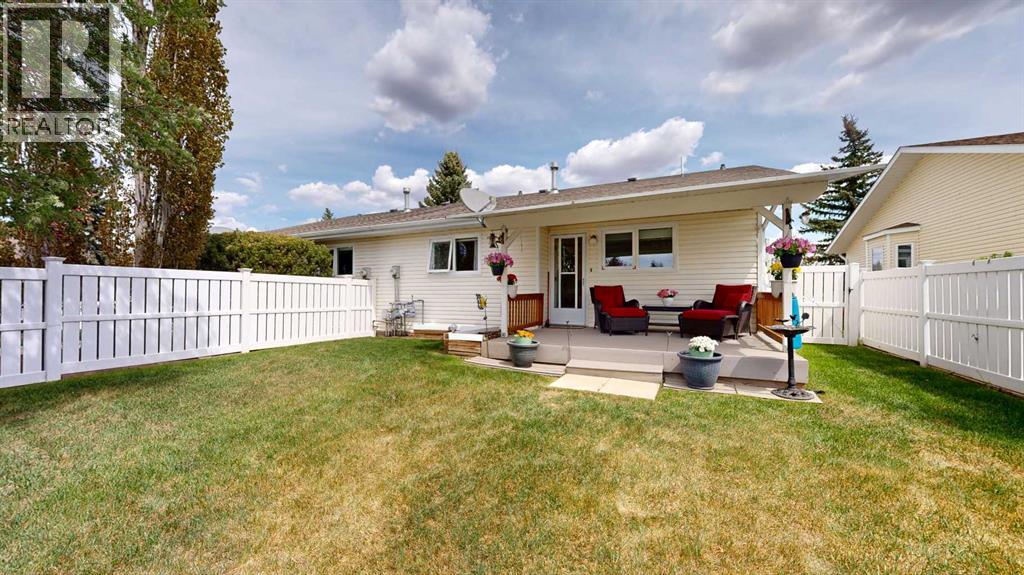 Listing photo – 3912 64 Street, Stettler
