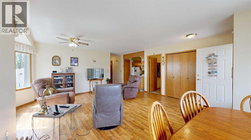 Listing photo – 3912 64 Street, Stettler
