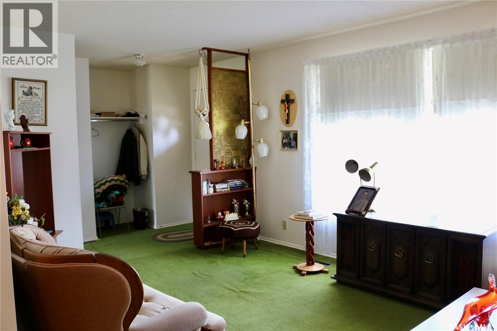 1110 Carleton STREET - 11