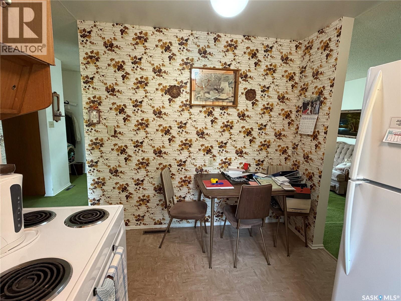 1110 Carleton STREET - 4