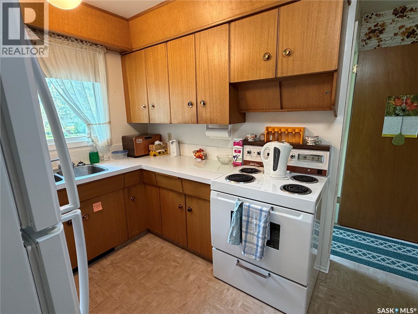 1110 Carleton STREET - 6