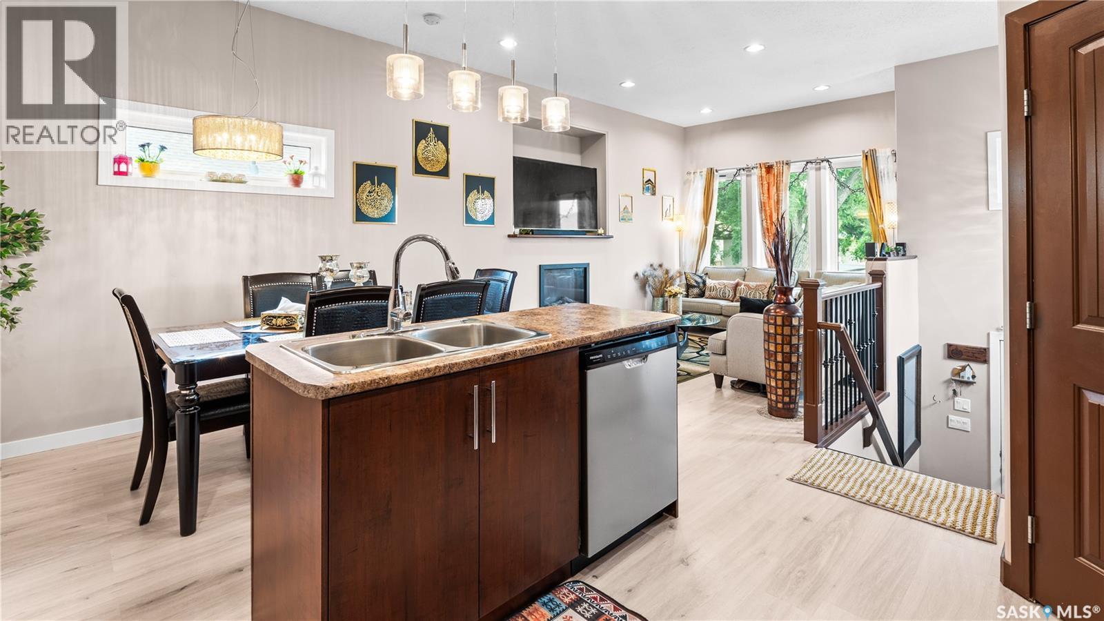 110 S AVENUE S - 12