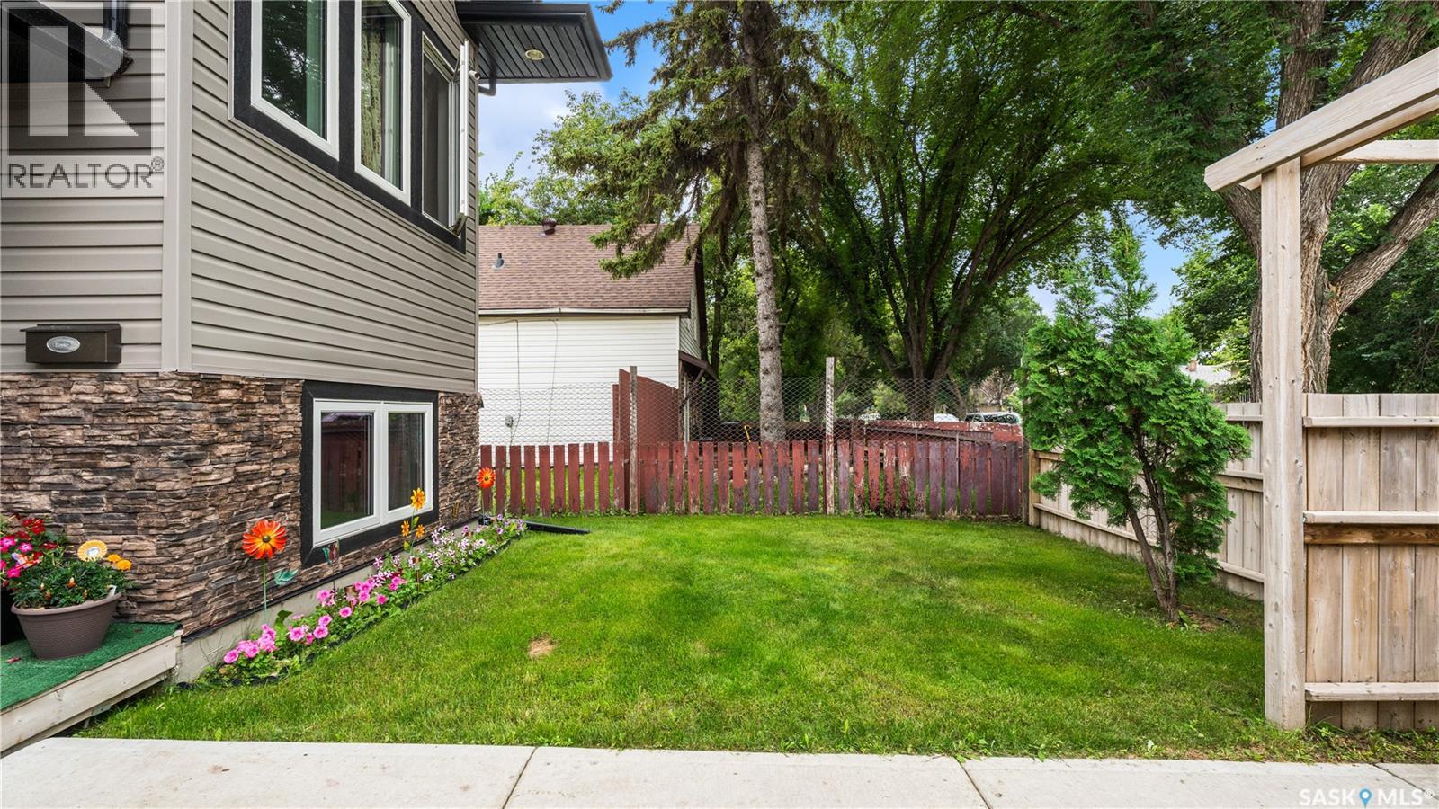 110 S AVENUE S - 4
