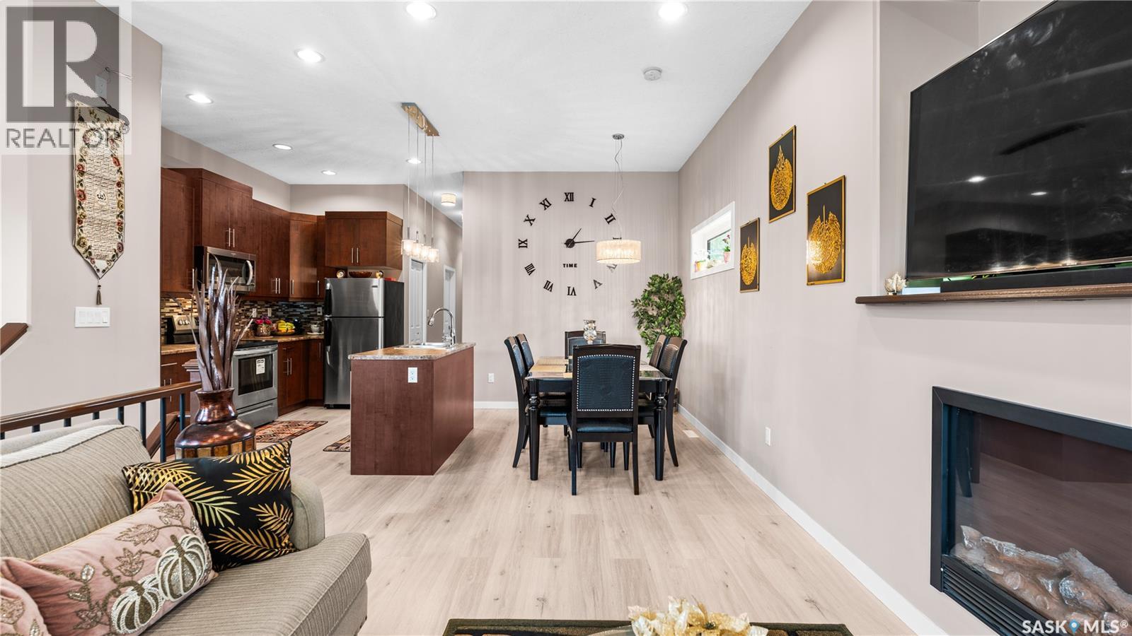 110 S AVENUE S - 8