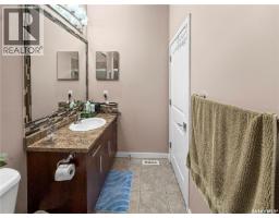 110 S Avenue S, Saskatoon, SK S7M2Z6 Photo 25