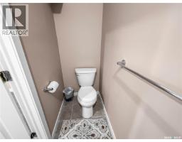 110 S Avenue S, Saskatoon, SK S7M2Z6 Photo 31