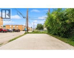 110 S Avenue S, Saskatoon, SK S7M2Z6 Photo 45
