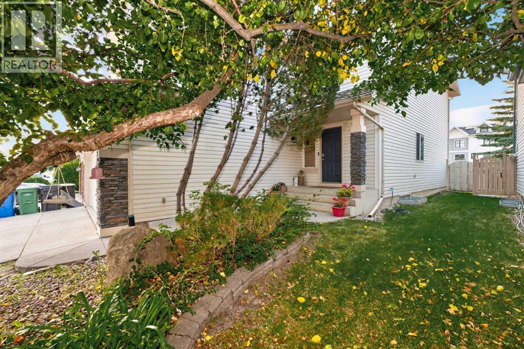 137 Douglas Glen Manor SE, Douglasdale/Glen, Calgary photo 3