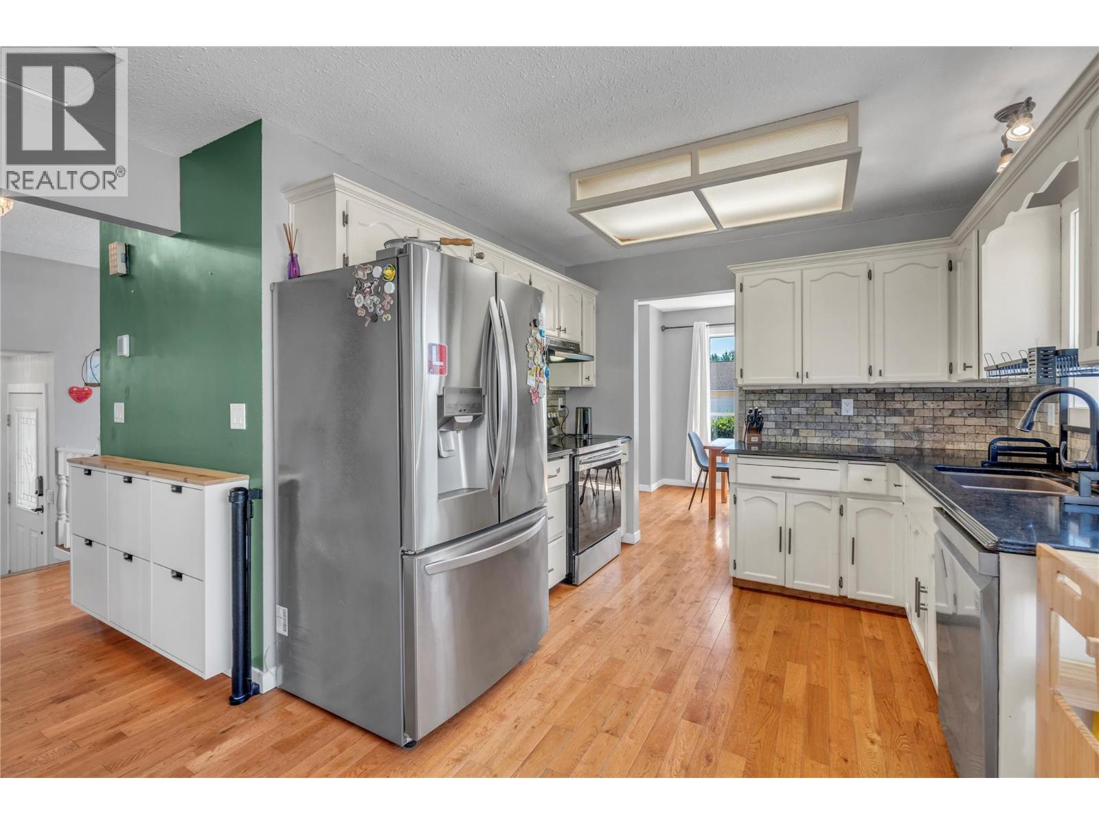 299 Roy Avenue - 6