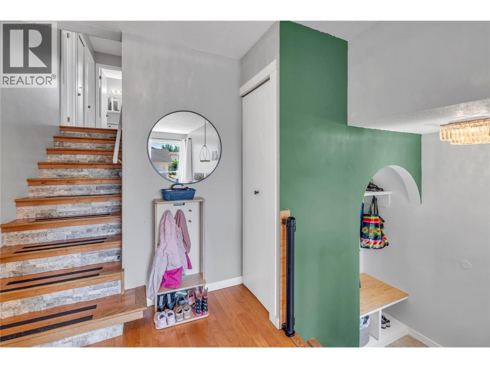 299 Roy Avenue - 12