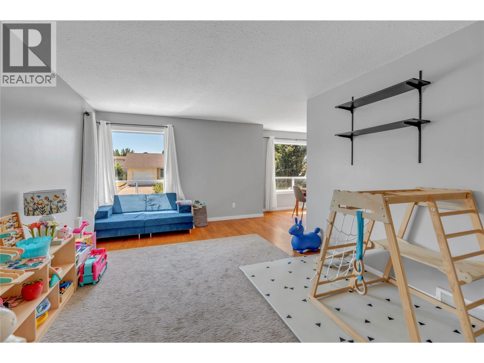 299 Roy Avenue - 13