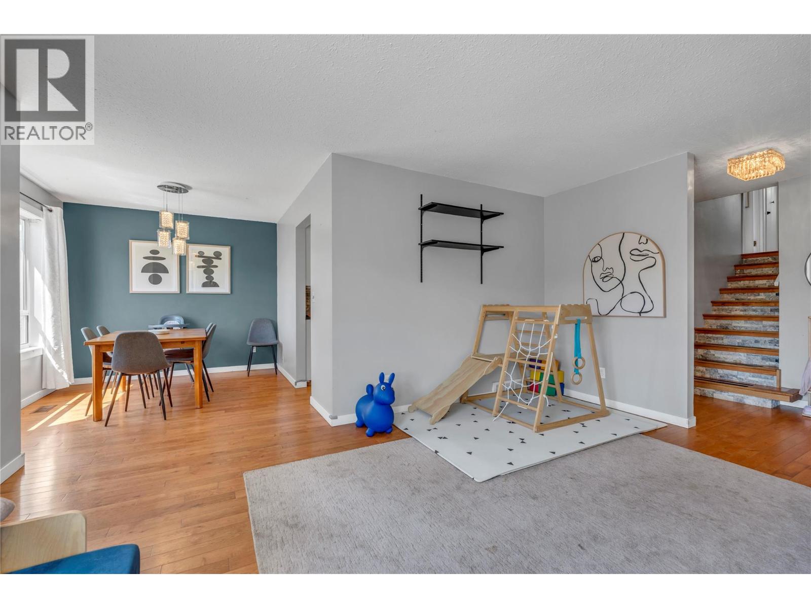 299 Roy Avenue - 14