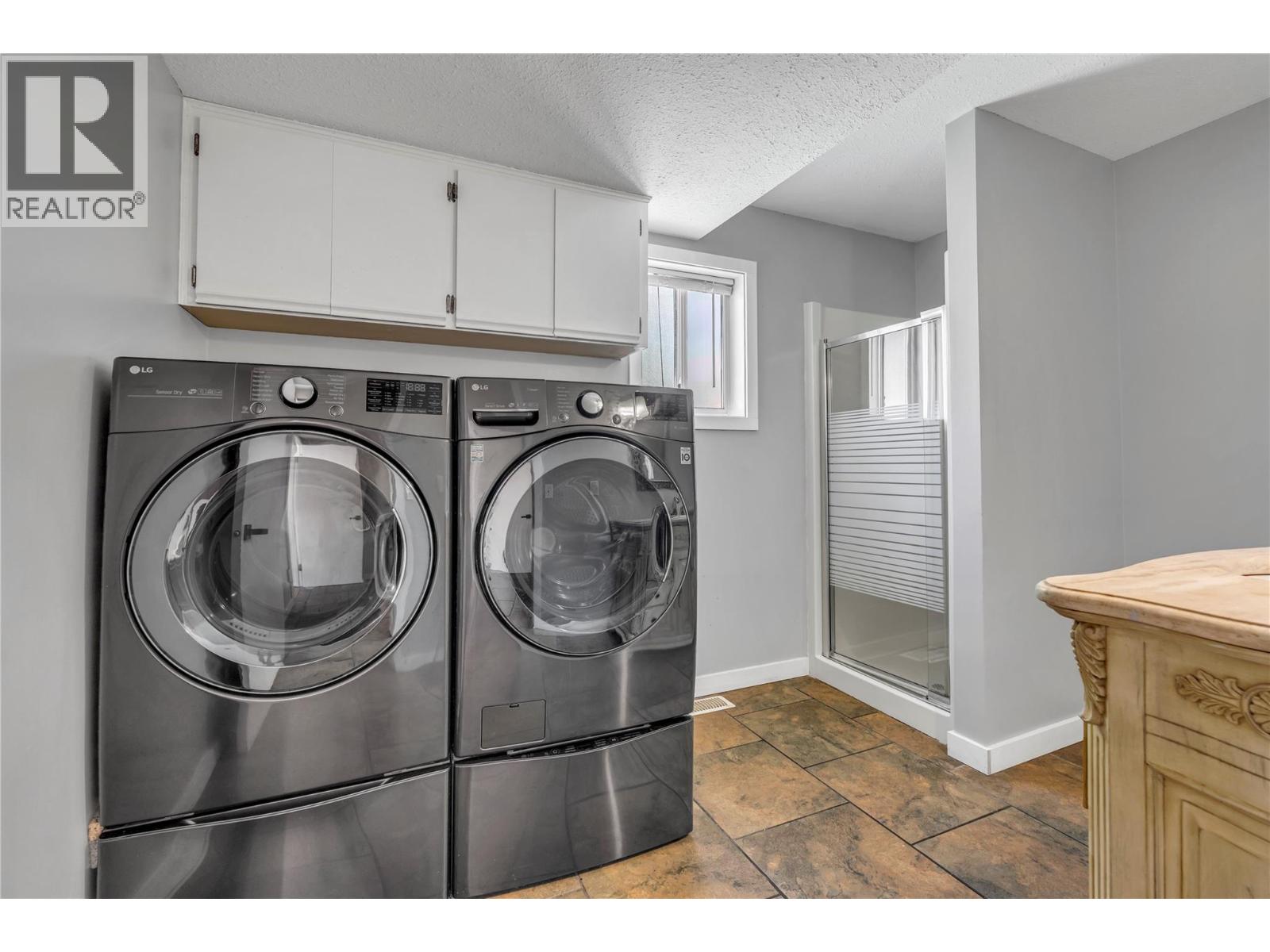 299 Roy Avenue - 18