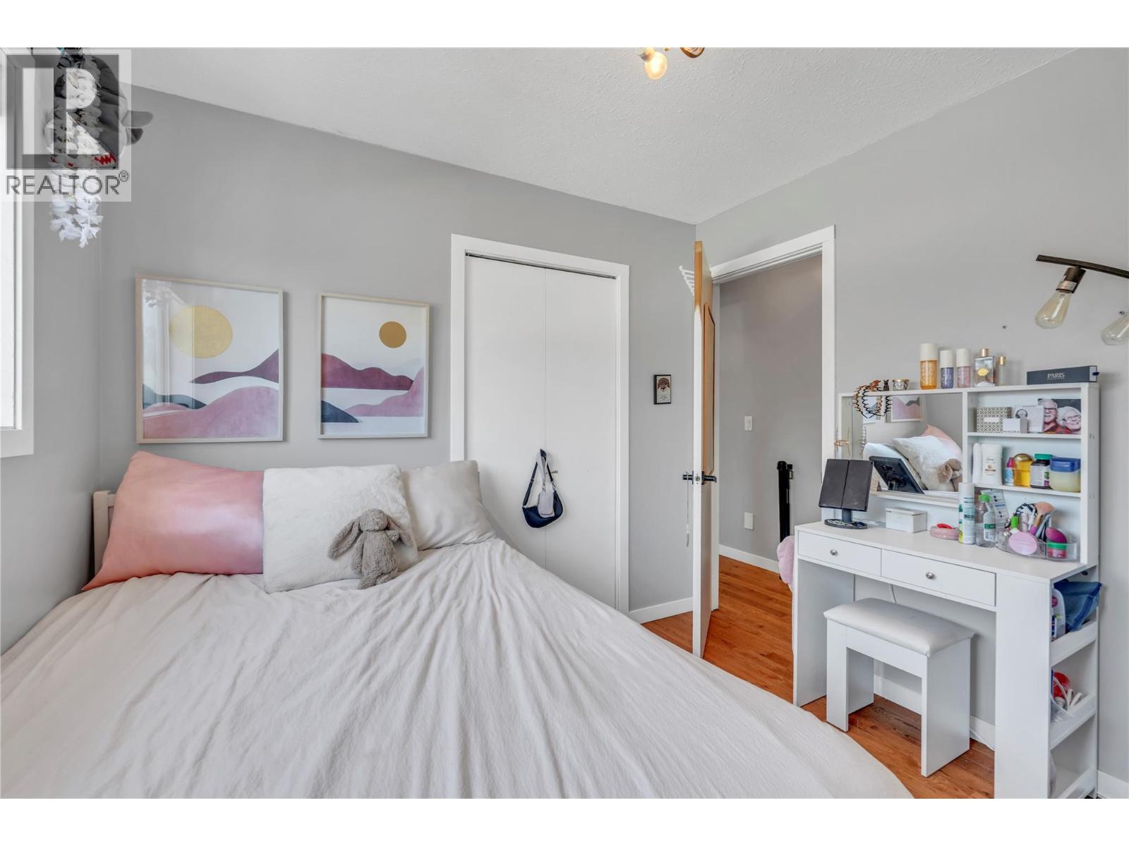 299 Roy Avenue - 24