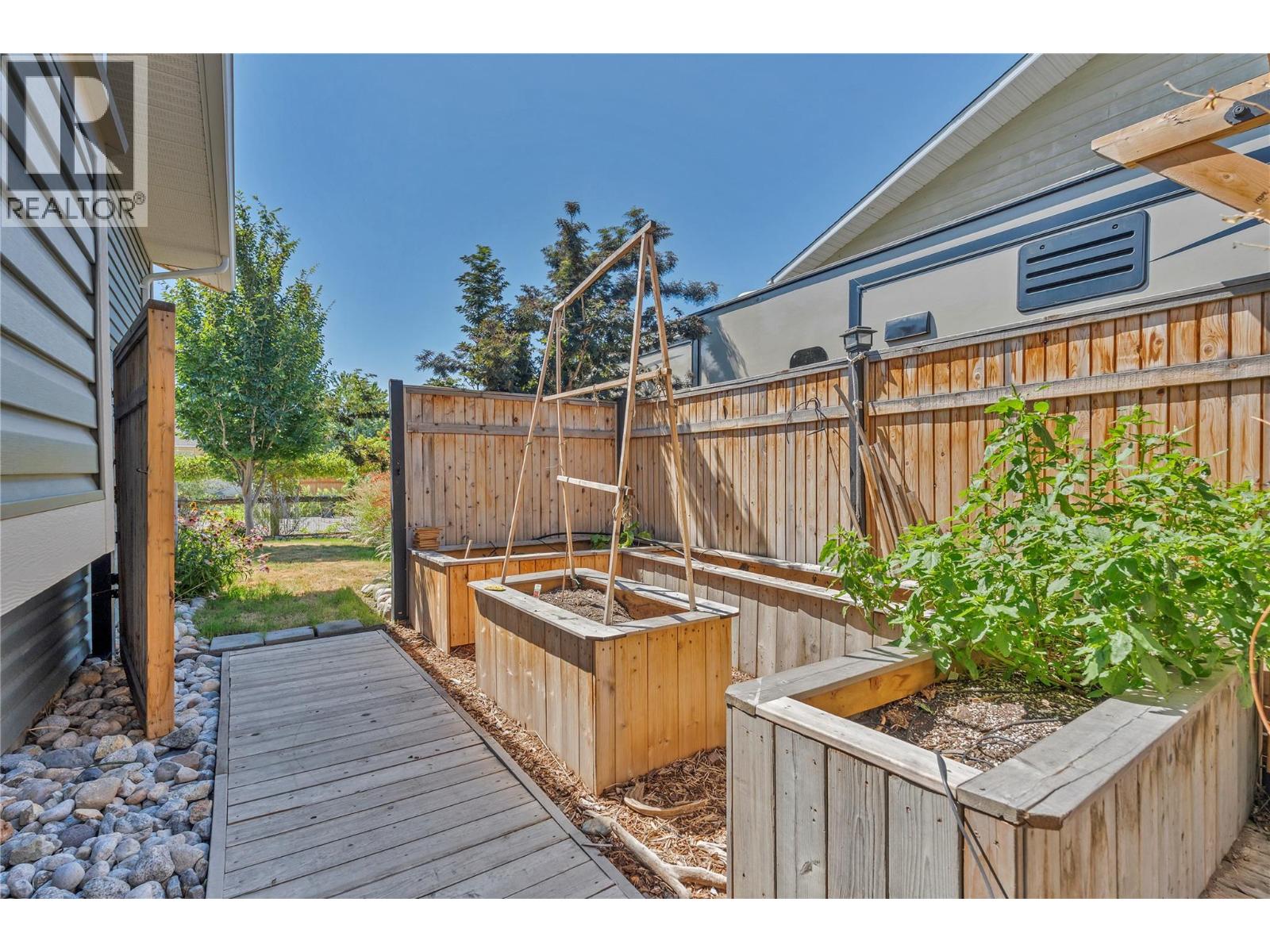 299 Roy Avenue - 34