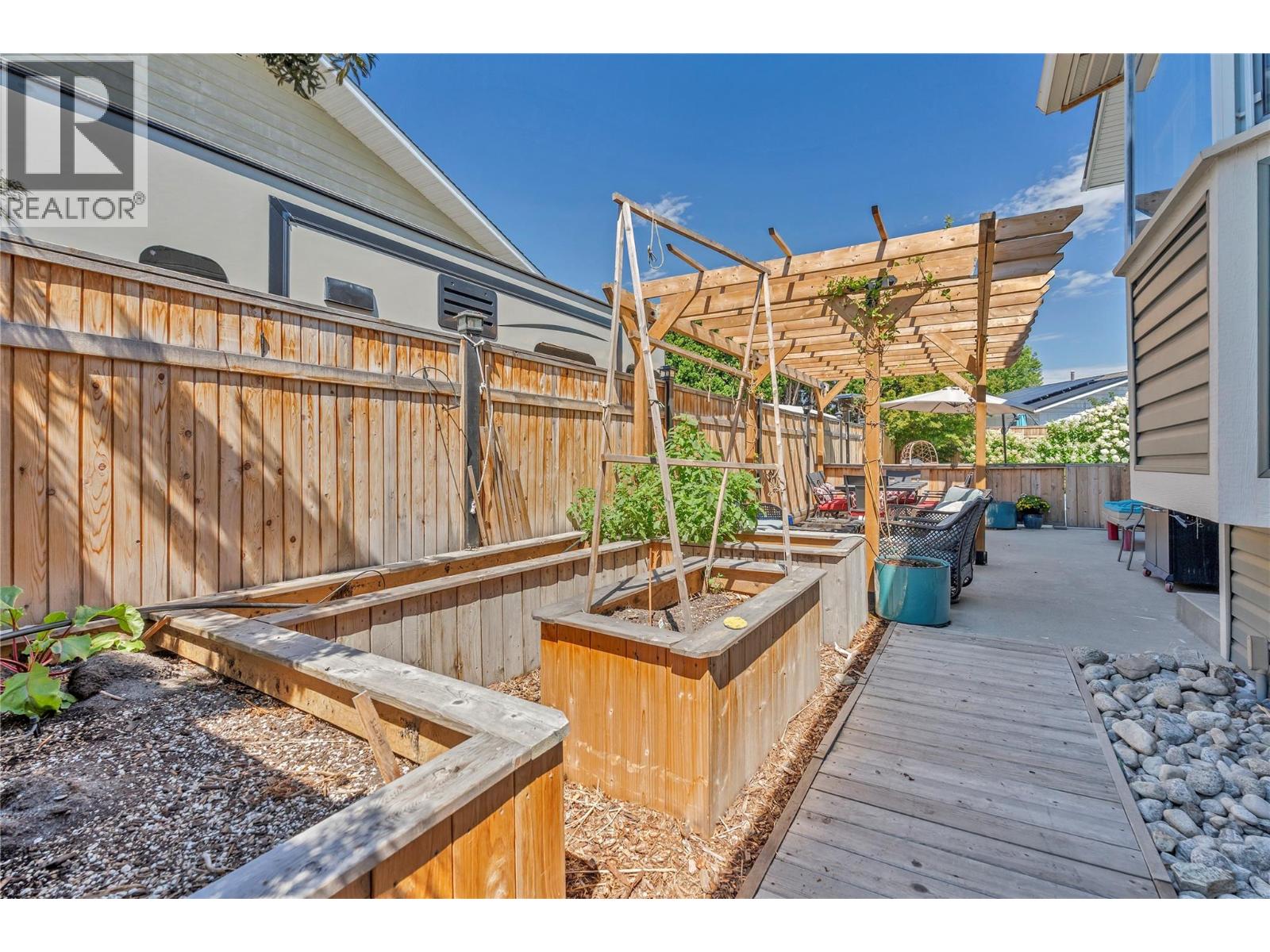 299 Roy Avenue - 35