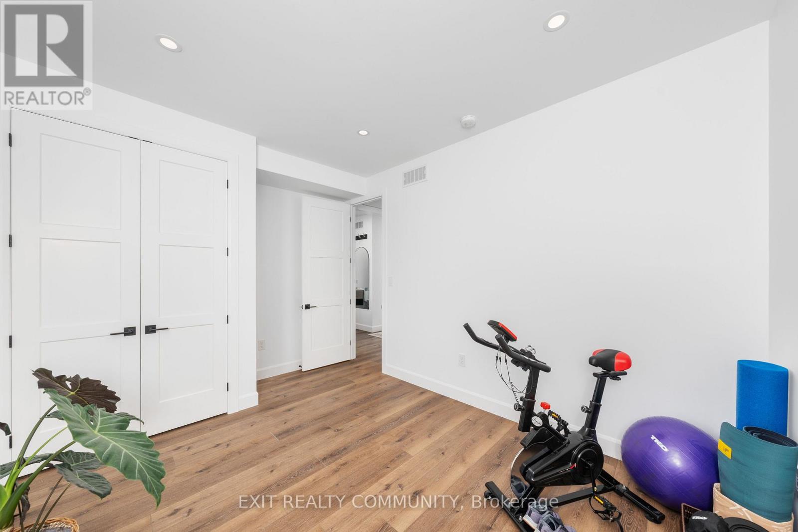 3913 EGREMONT ROAD - Image 11