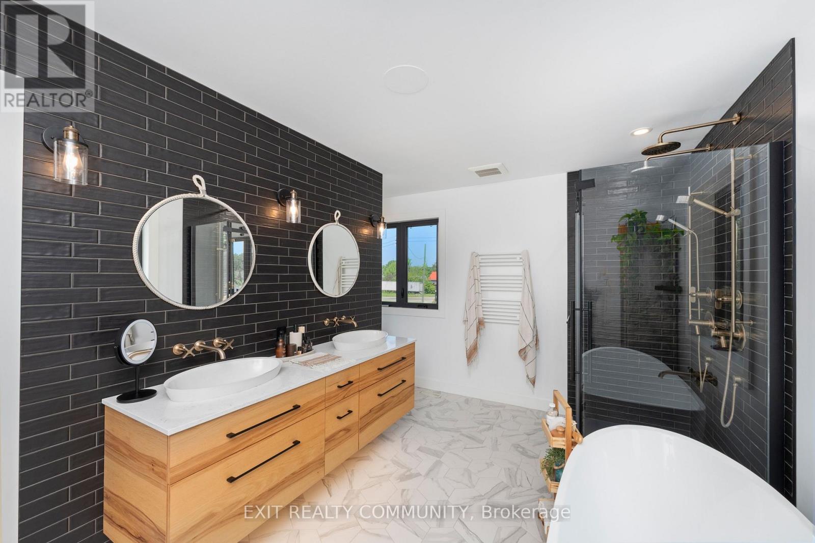 3913 EGREMONT ROAD - Image 31