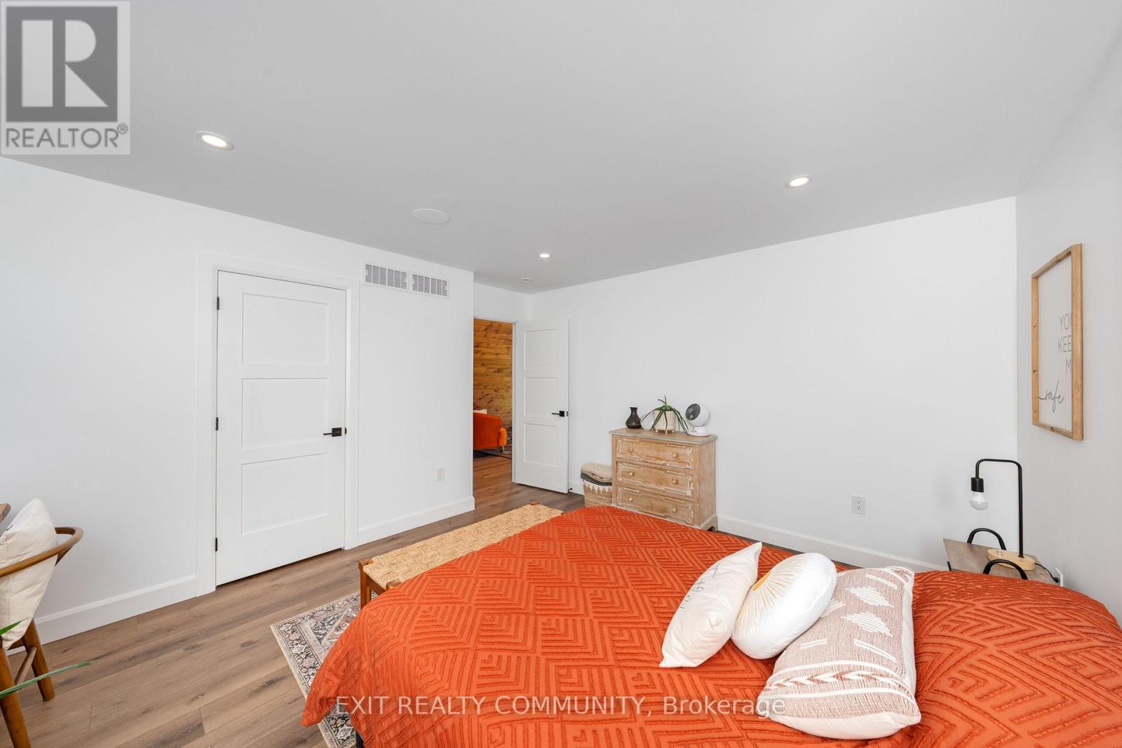 3913 EGREMONT ROAD - Image 35