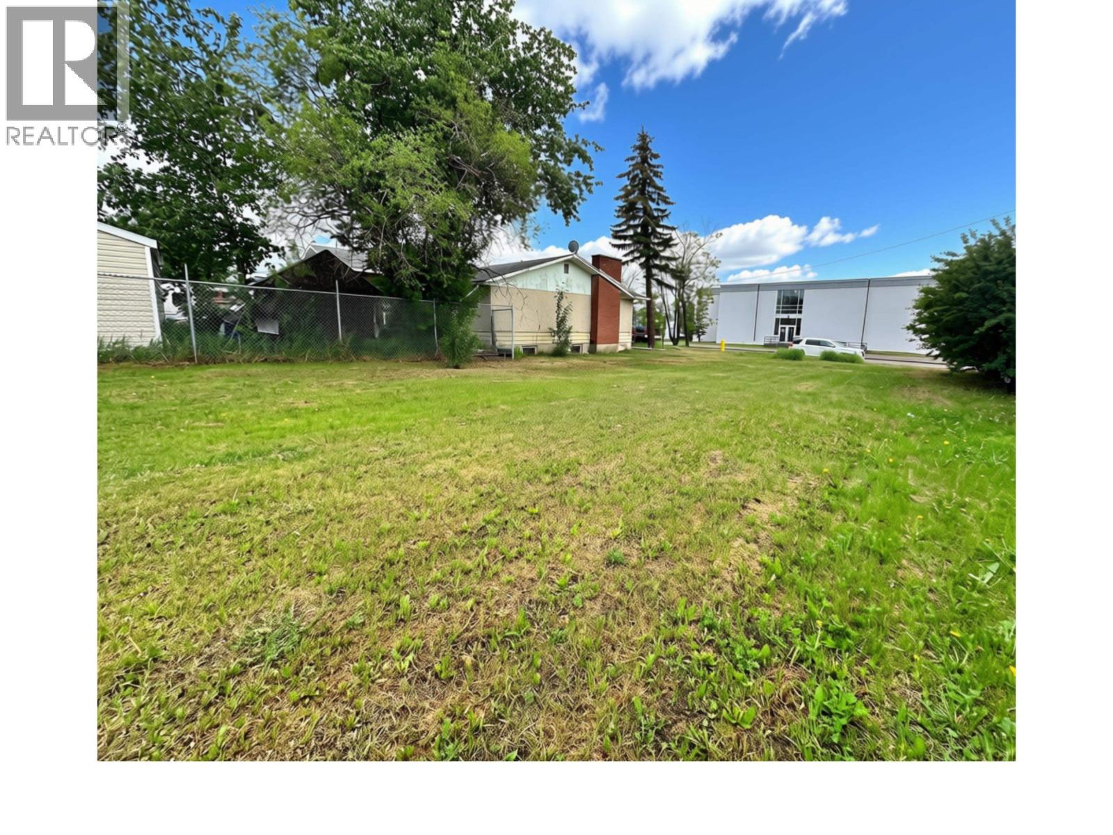 10220 99 AVENUE, Fort St. John — photo 3