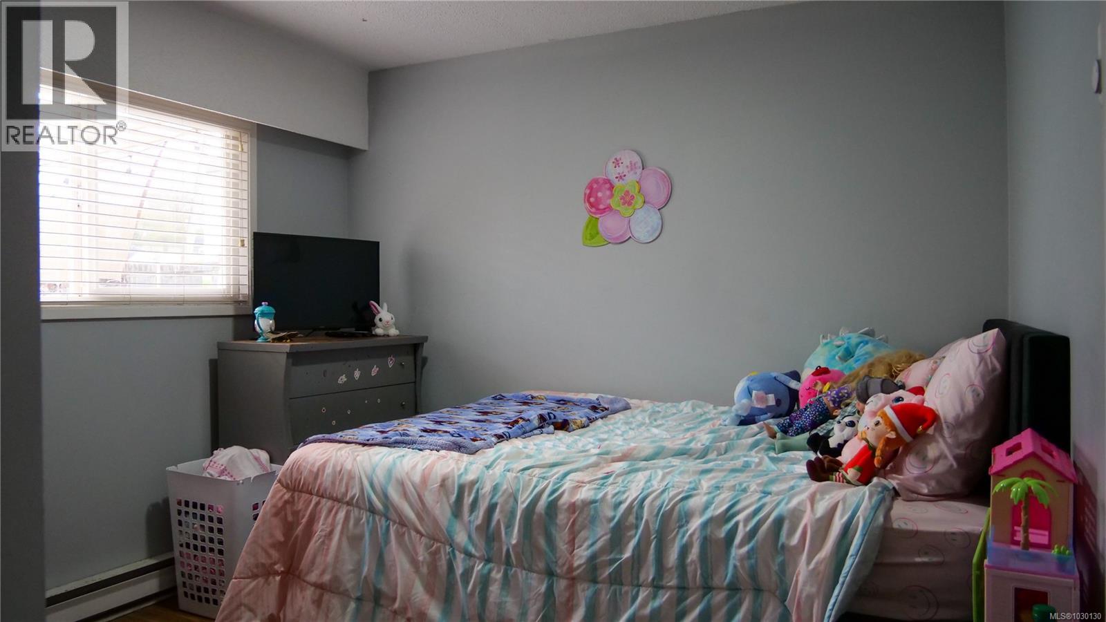 3151 4th Ave - 9