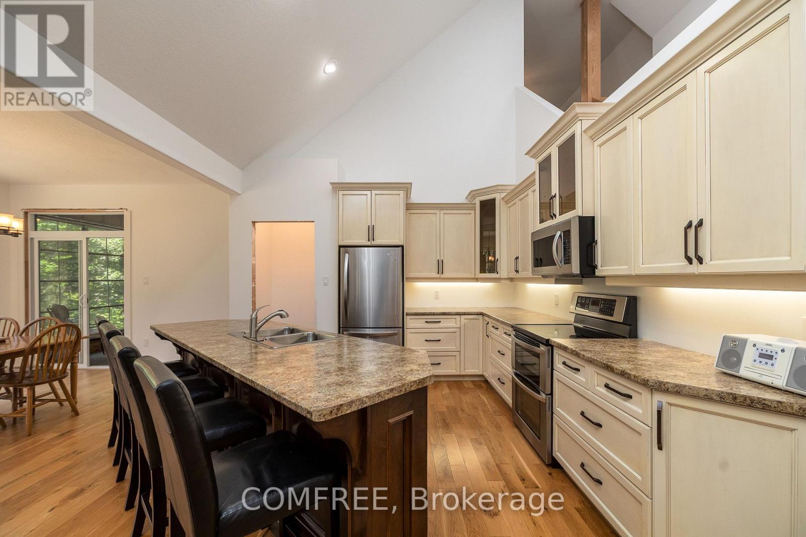 38 BELL DRIVE - 22