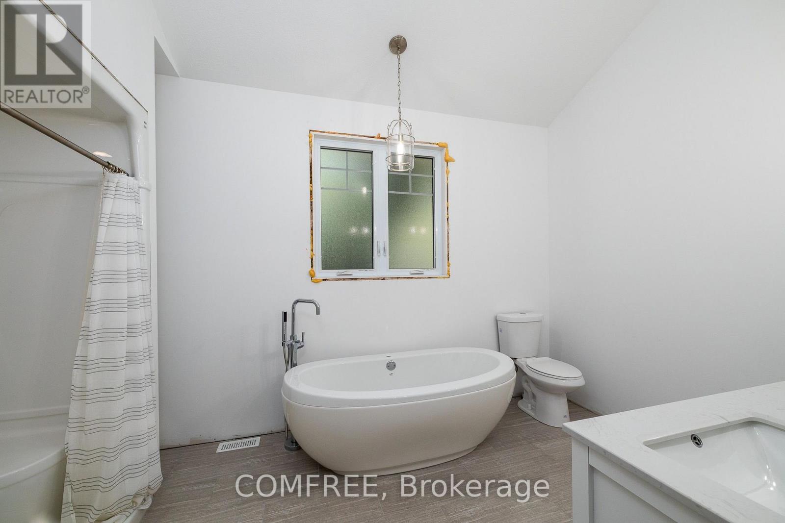 38 BELL DRIVE - 32