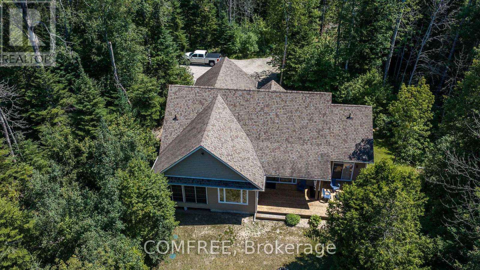 38 BELL DRIVE - 43