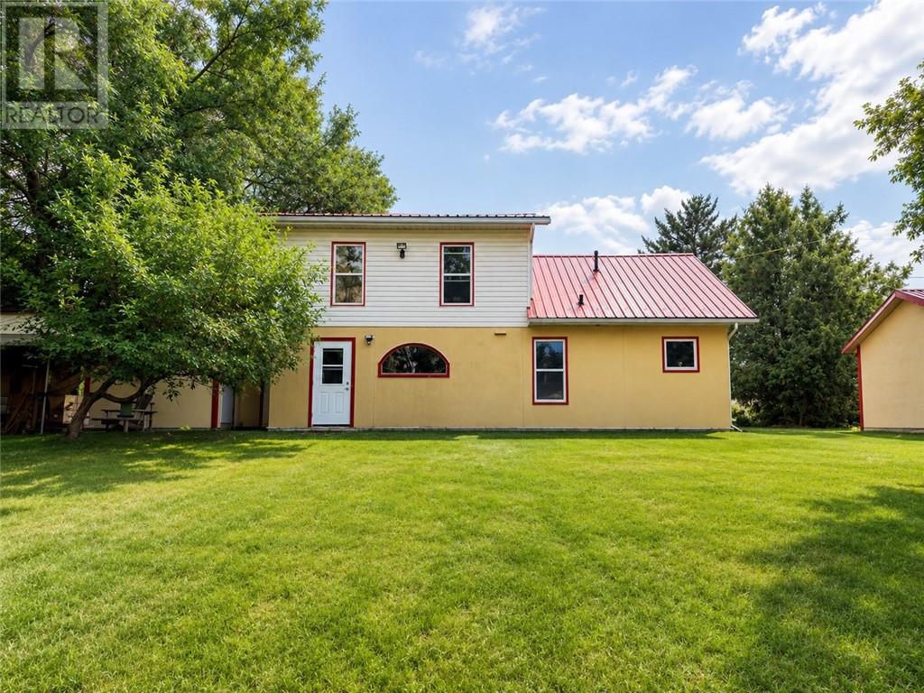 162 Riverside Drive W - 13