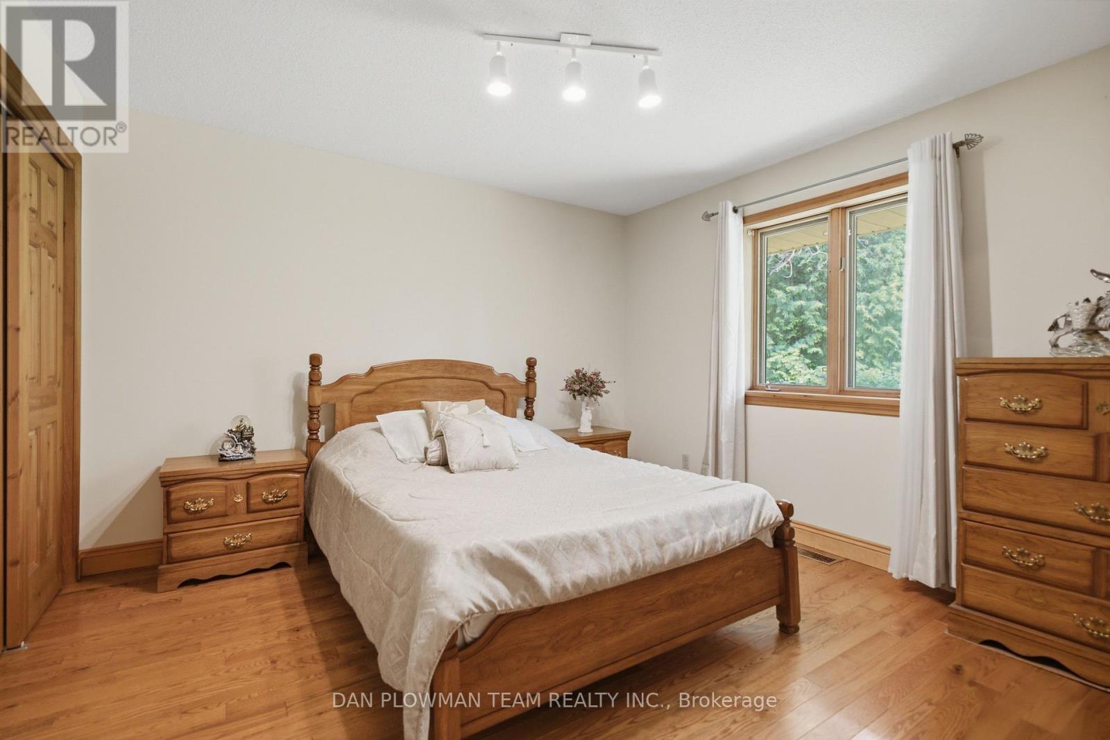 9640 DAGMAR ROAD - 25