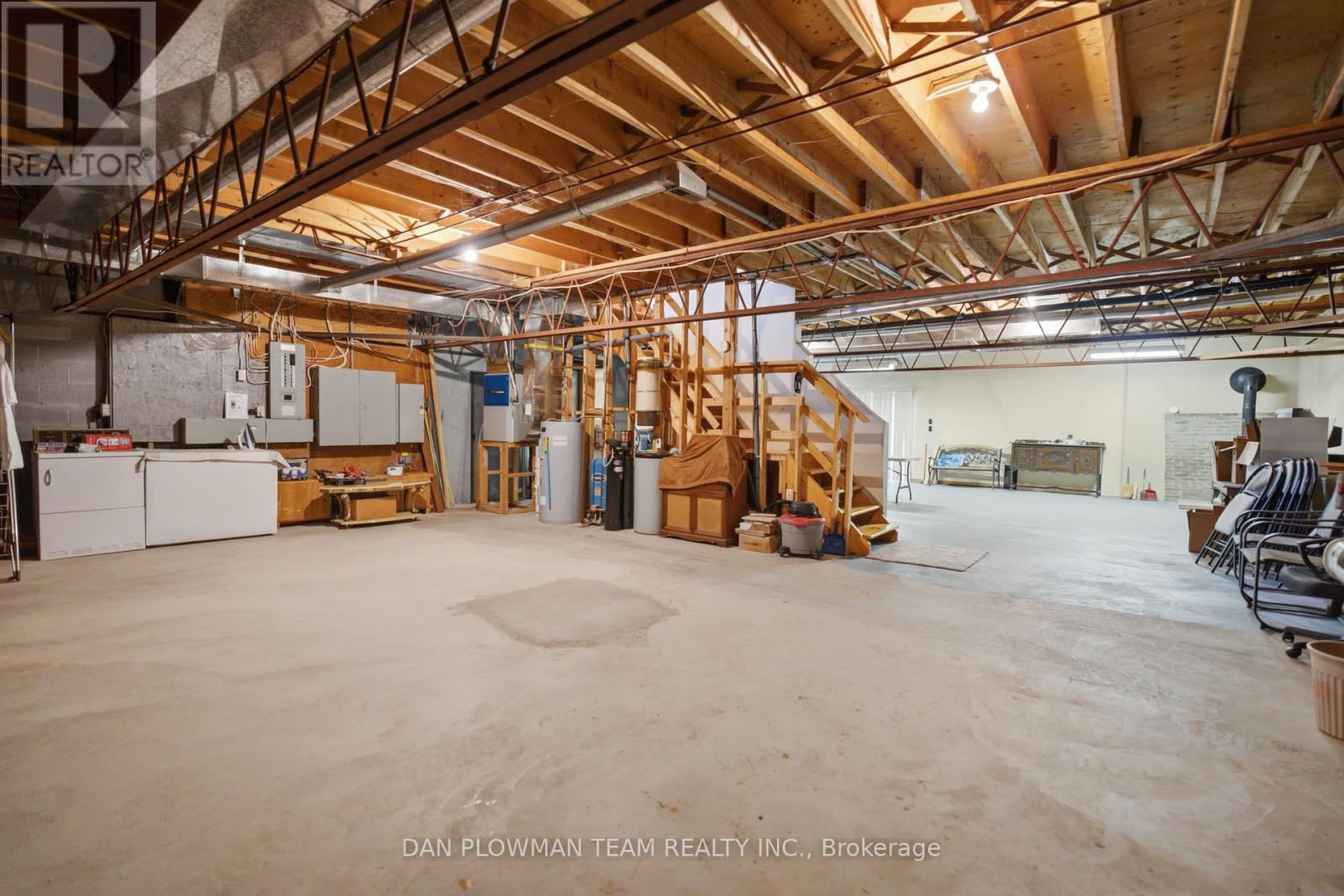 9640 DAGMAR ROAD - 34