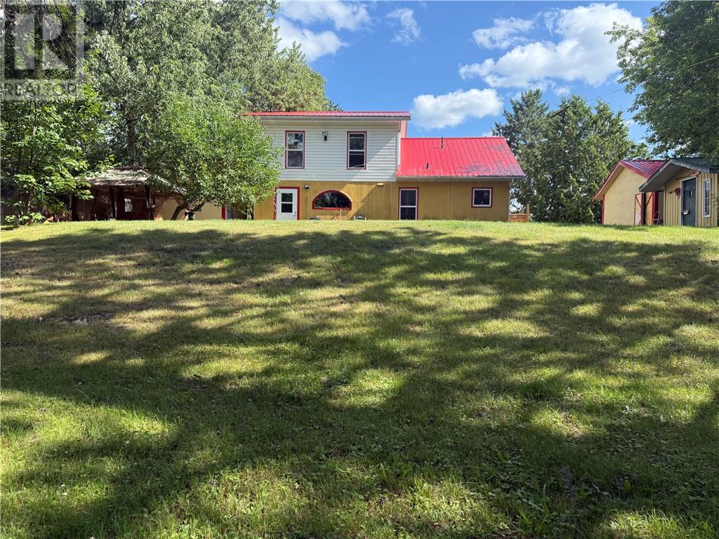 162 Riverside Drive W - 12
