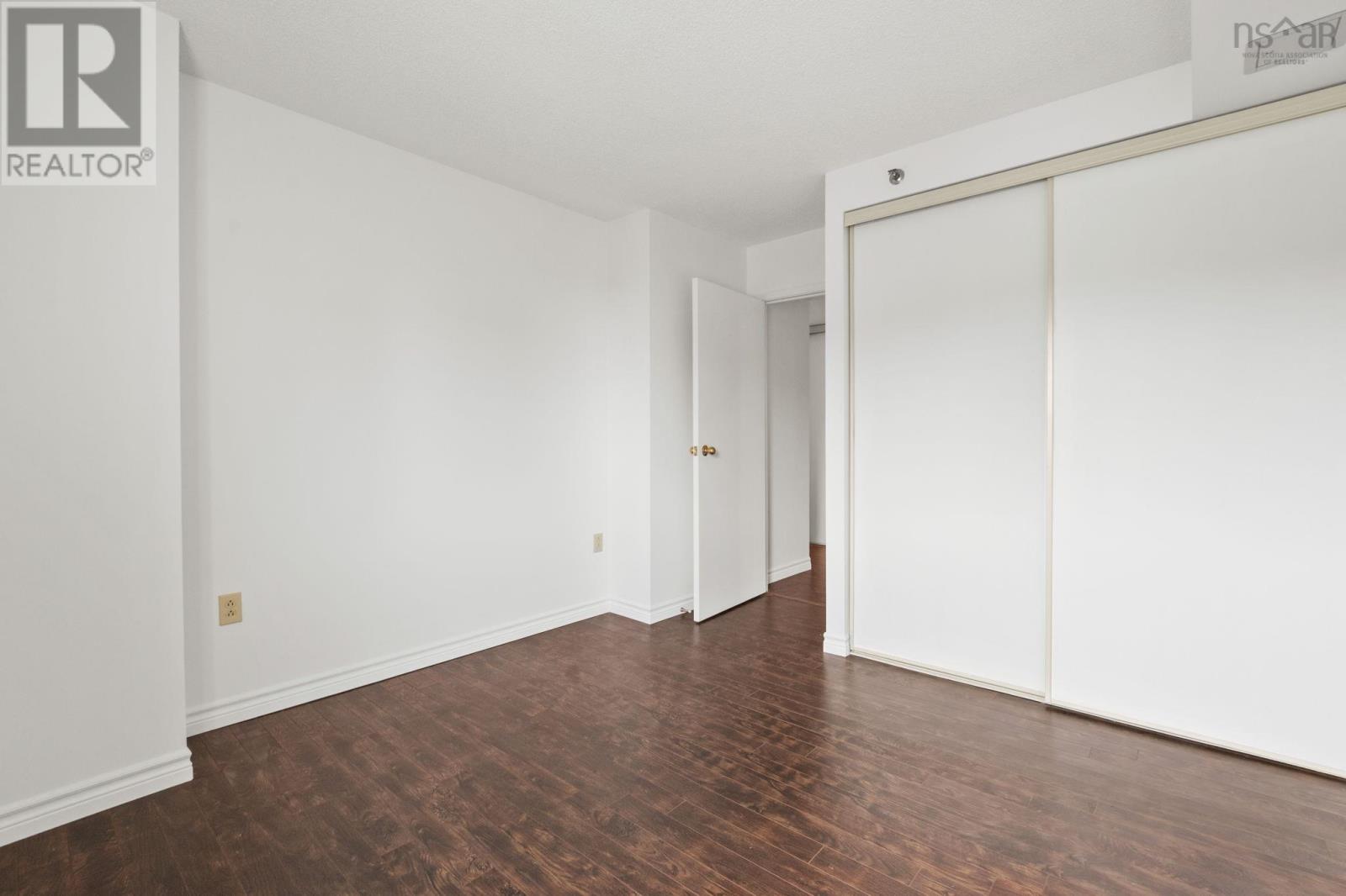 #325 45 Vimy Avenue - 21