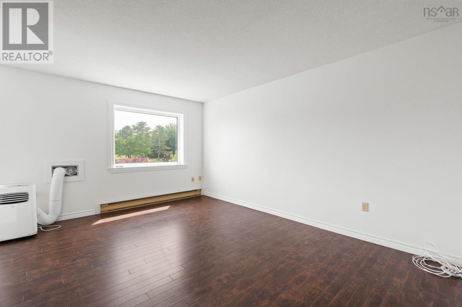 #325 45 Vimy Avenue - 5