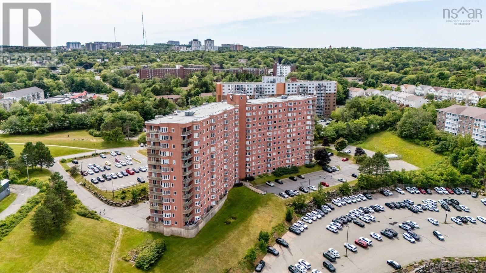 #325 45 Vimy Avenue - 36