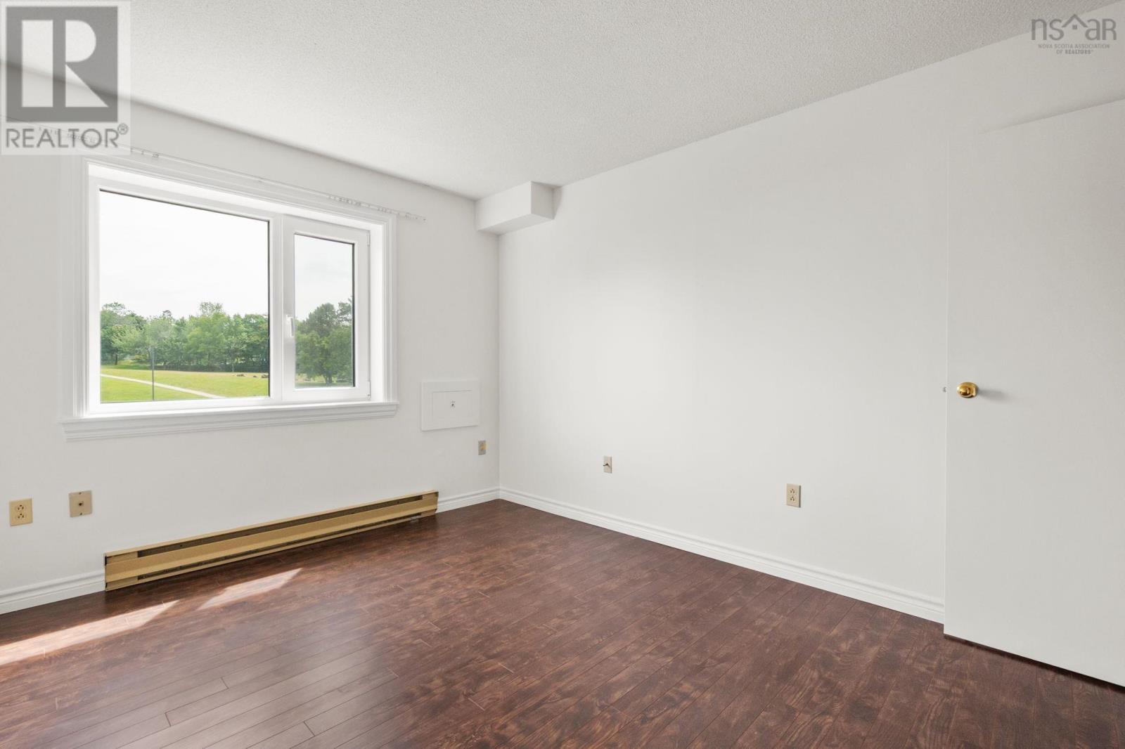 Property 26 of 38 of 325 45 Vimy Avenue