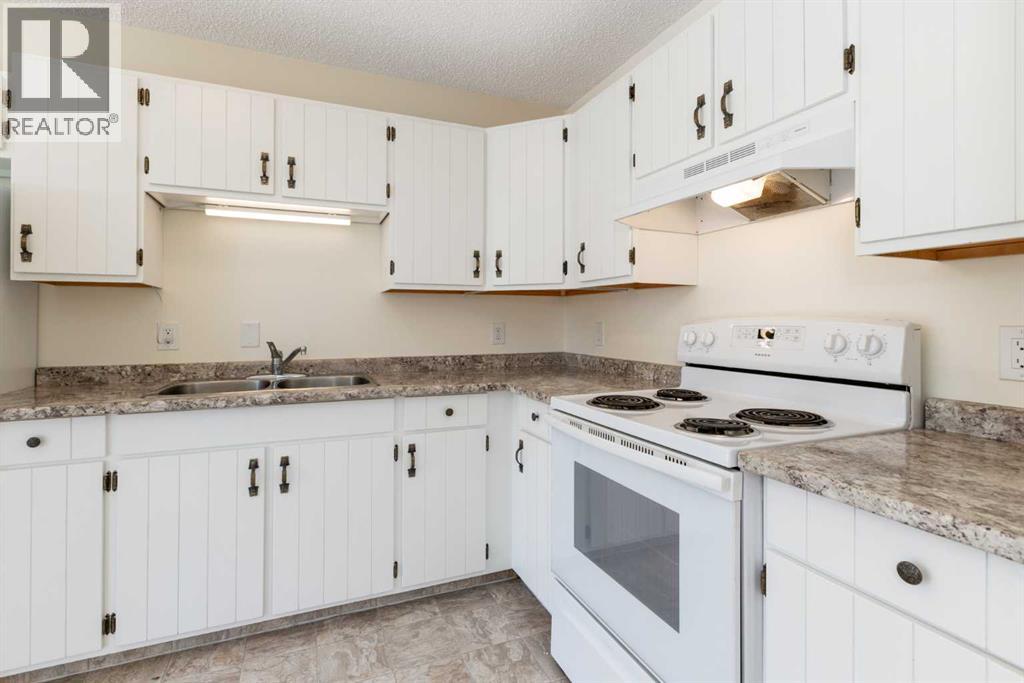 4928 59 Street, Innisfail