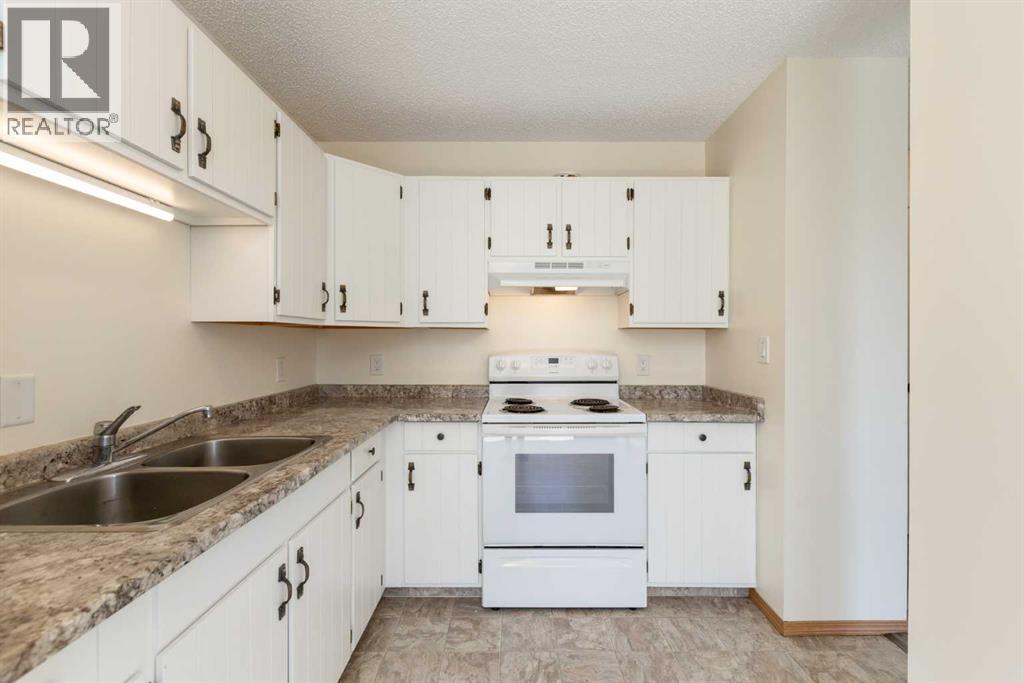 4928 59 Street, Innisfail