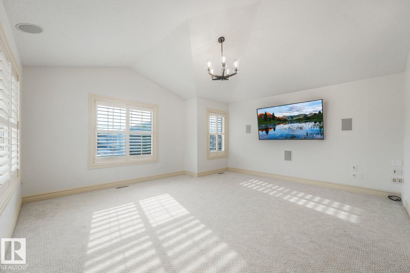 70 SUMMERCOURT RD - 24