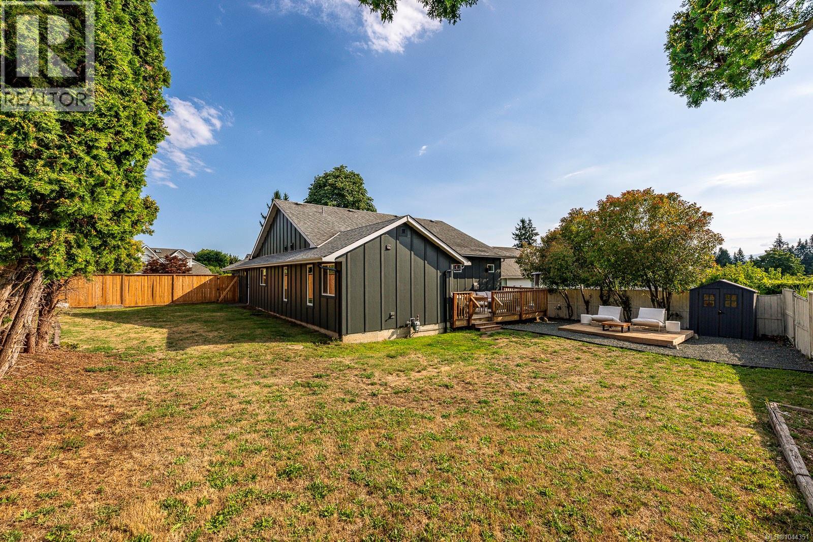 1405 Malahat Dr - 58