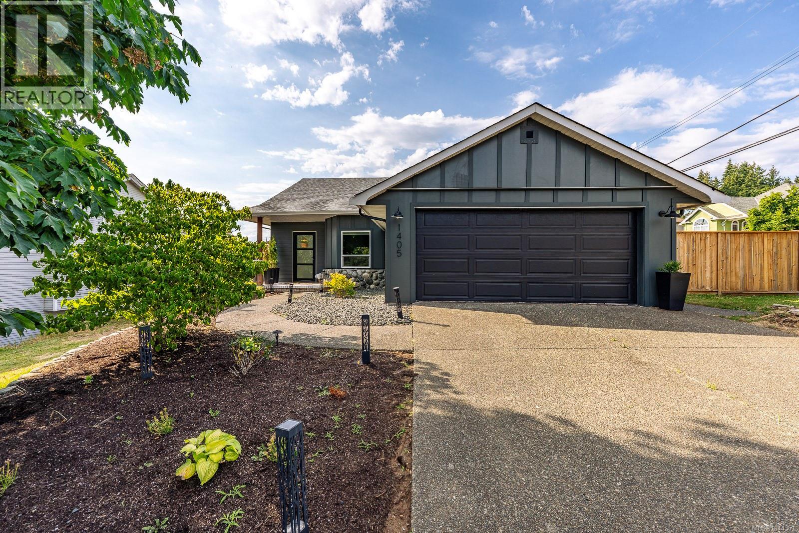 1405 Malahat Dr - 64