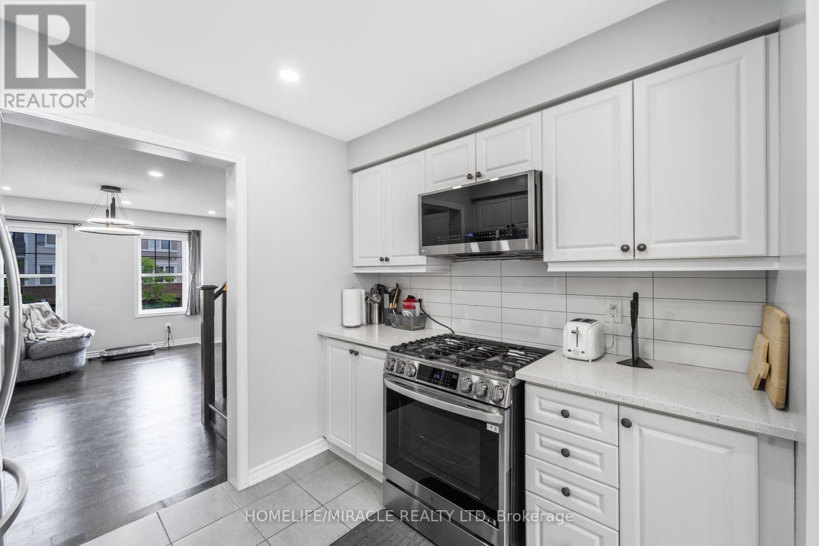 24 METRO CRESCENT - 3